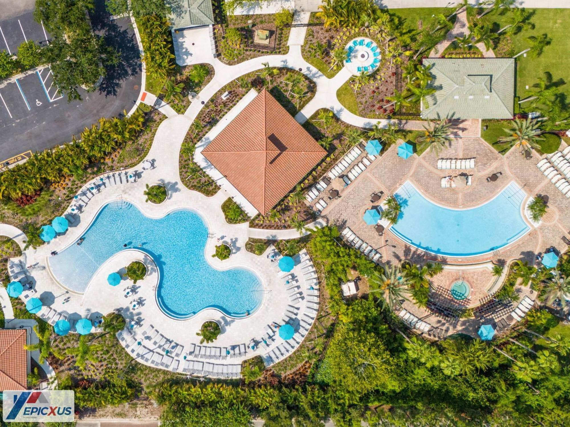The Epic London Vista Cay Next To The Club Orlando