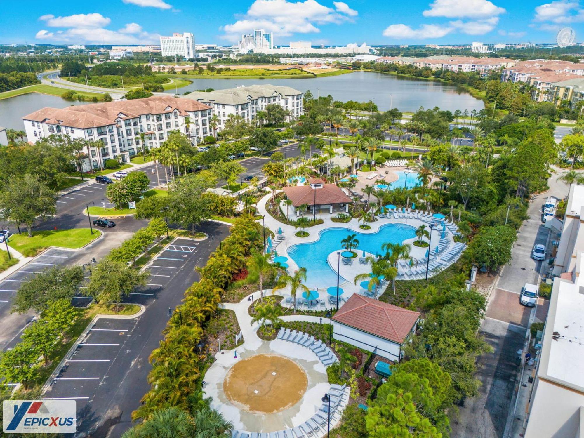 The Epic London Vista Cay Next To The Club Orlando