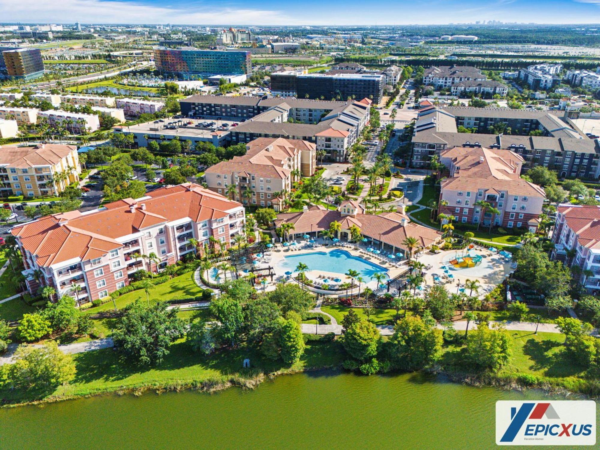 The Epic London Vista Cay Next To The Club Orlando